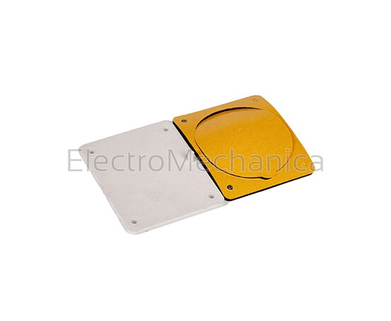 654.0100 BLANKING PLATE 16A P/SOCKET