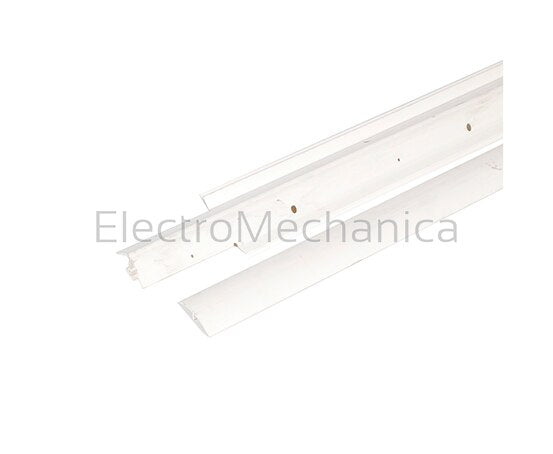 EK4004009010 TRUNKING PVC 40X40(2
