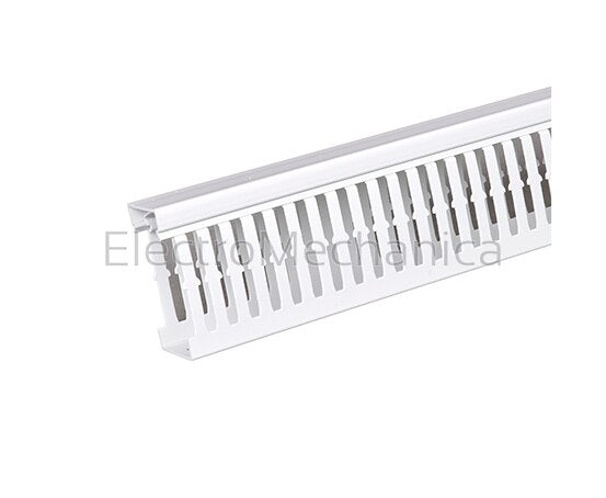 HA780040 80 x 40 HALOGEN FREE PVC TRUNKING (2M)