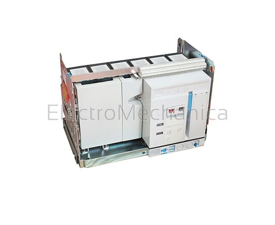 HWA340A3 4000A 3P D/OUT ISOLATOR