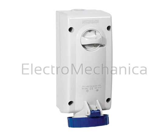 561.3283 32A 2P+E IP67 SURF SWITCH SOCKET