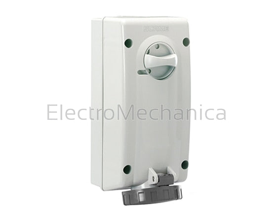 561.16876 16A 3P+N+E IP67 SURF SW SOCKET 7h